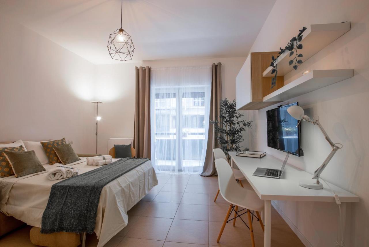 Suite Elegante Stazione Centrale Bari Esterno foto